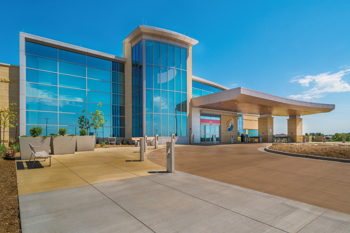 Shawnee Mission Health at Blue Valley — Exterior